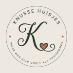 Knussehuisjes enkel logo